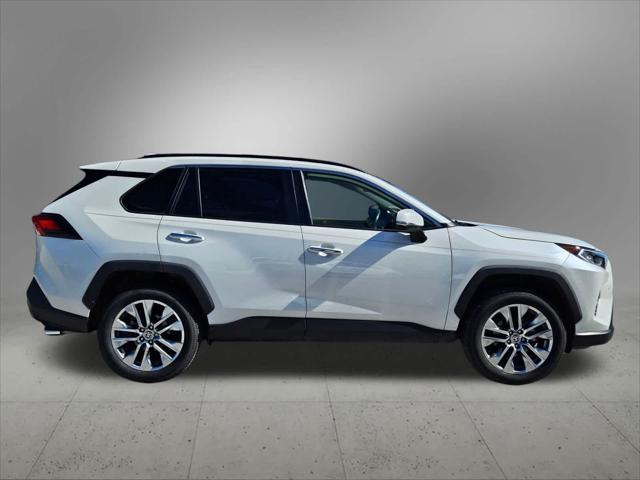 used 2020 Toyota RAV4 car, priced at $29,473