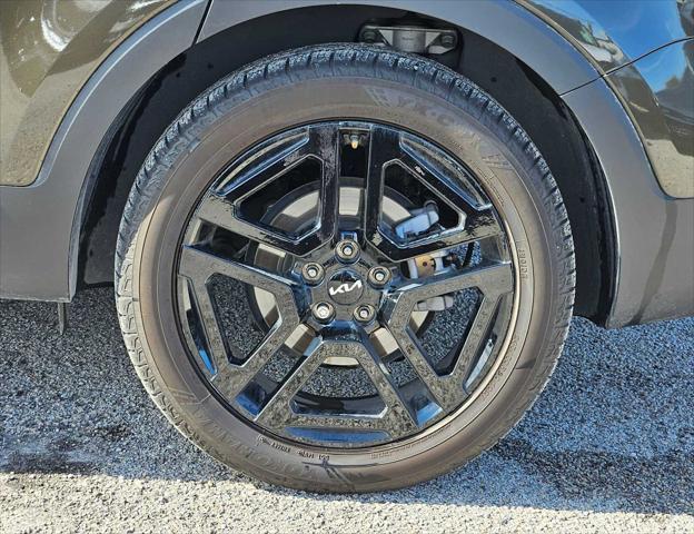 used 2024 Kia Telluride car, priced at $47,615