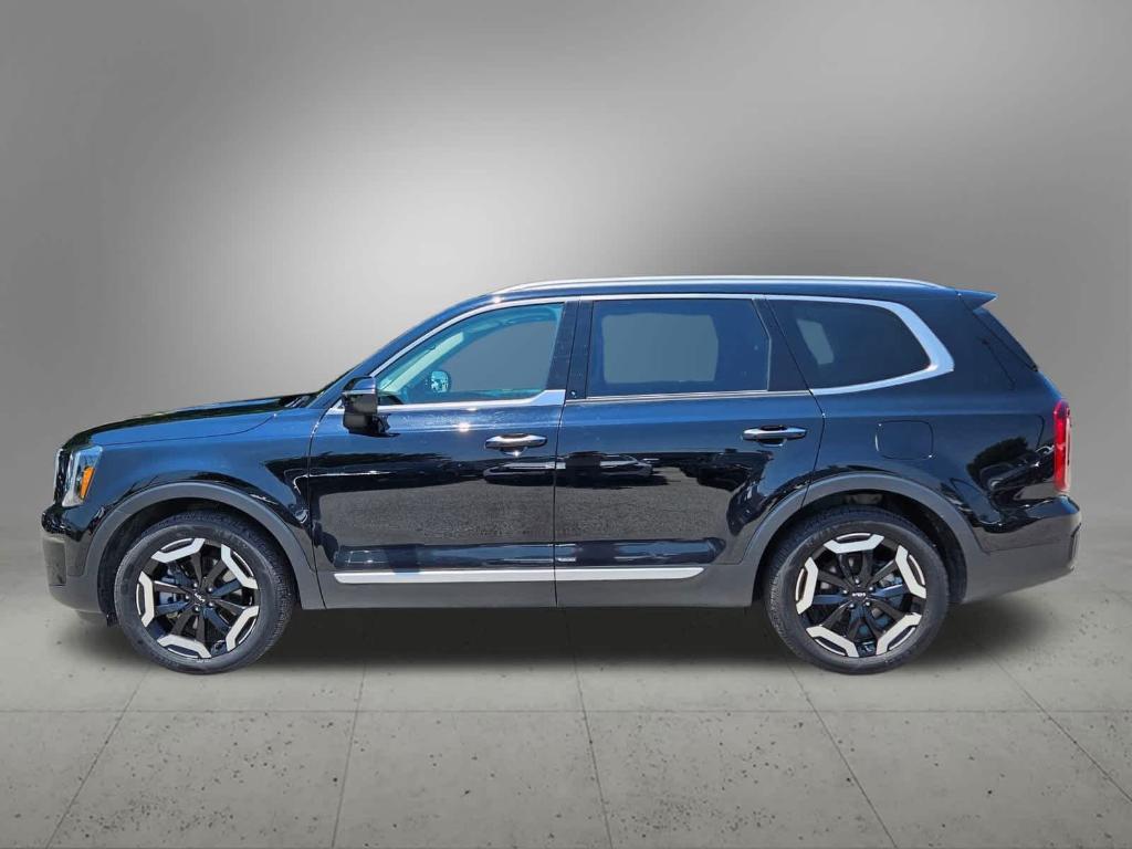 used 2024 Kia Telluride car, priced at $36,606