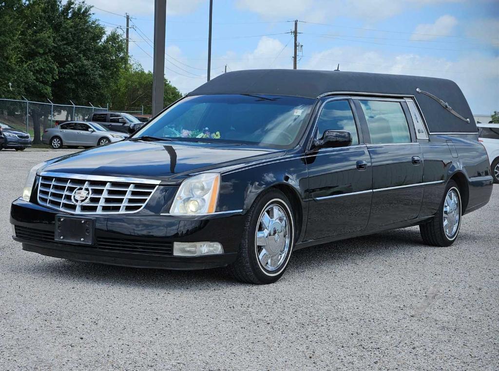 used 2007 Cadillac DTS car, priced at $9,975