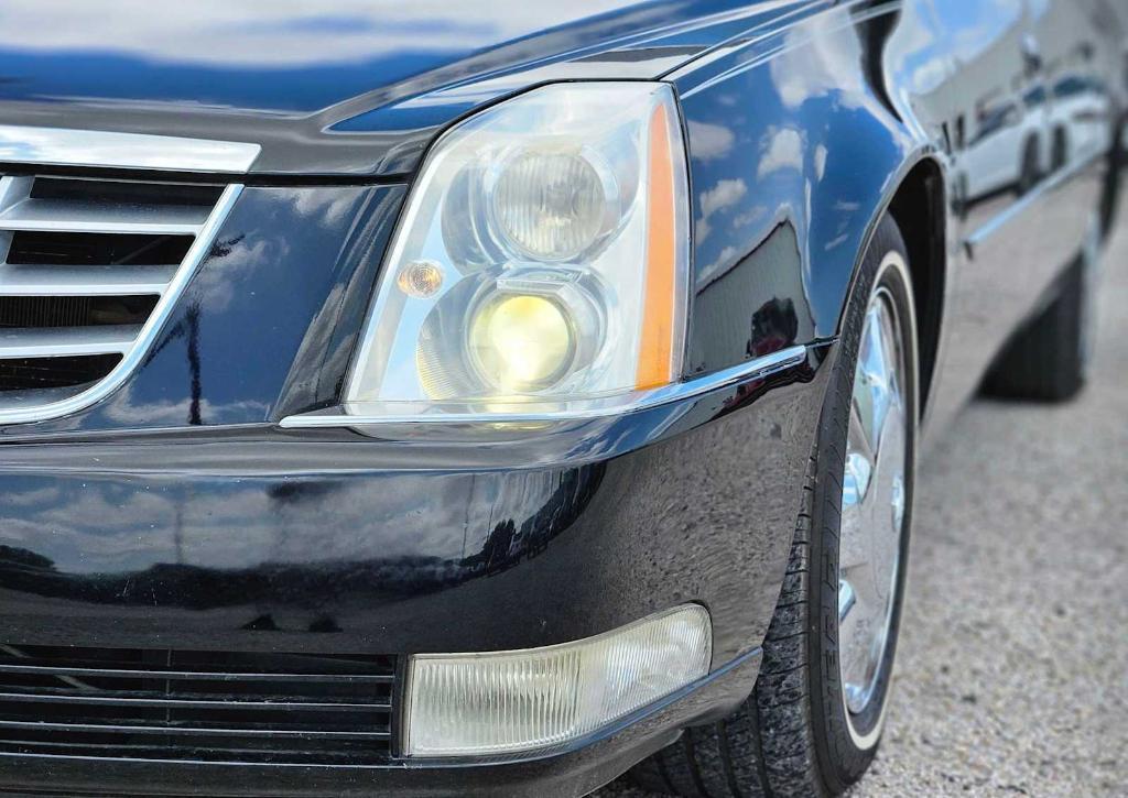 used 2007 Cadillac DTS car, priced at $9,975