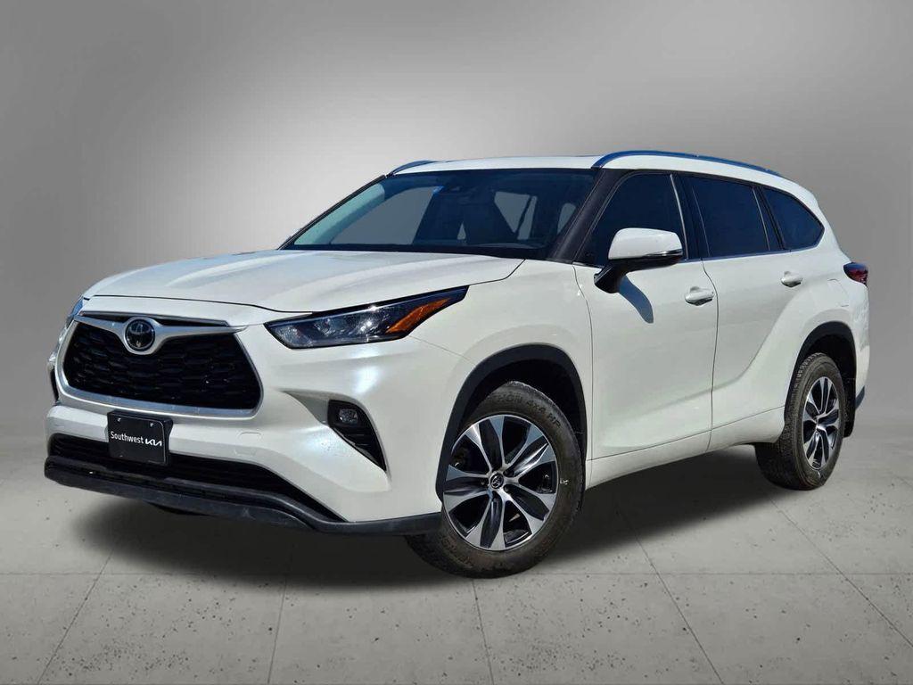 used 2020 Toyota Highlander car, priced at $20,474