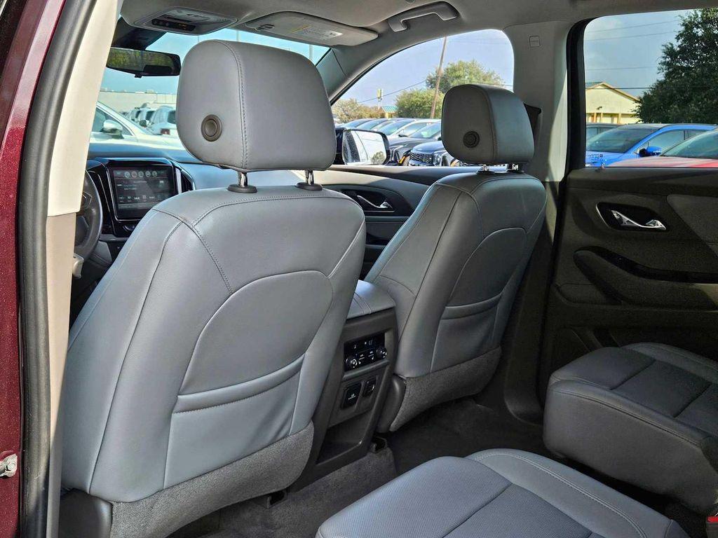 used 2019 Chevrolet Traverse car, priced at $17,642