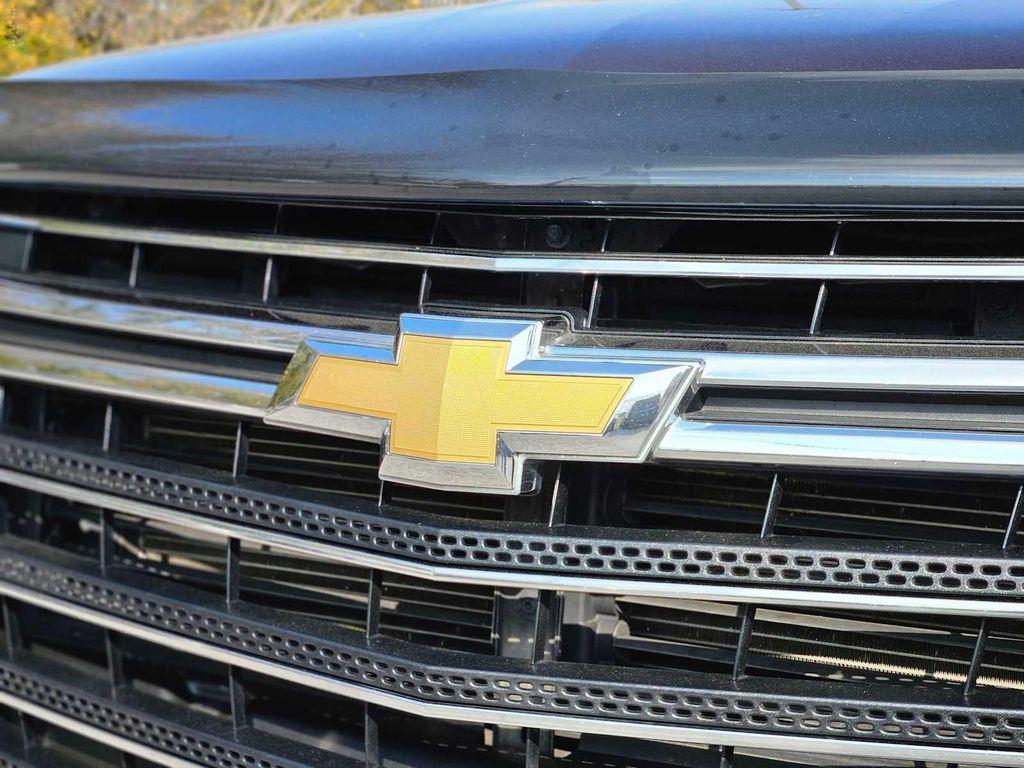 used 2019 Chevrolet Traverse car, priced at $17,642