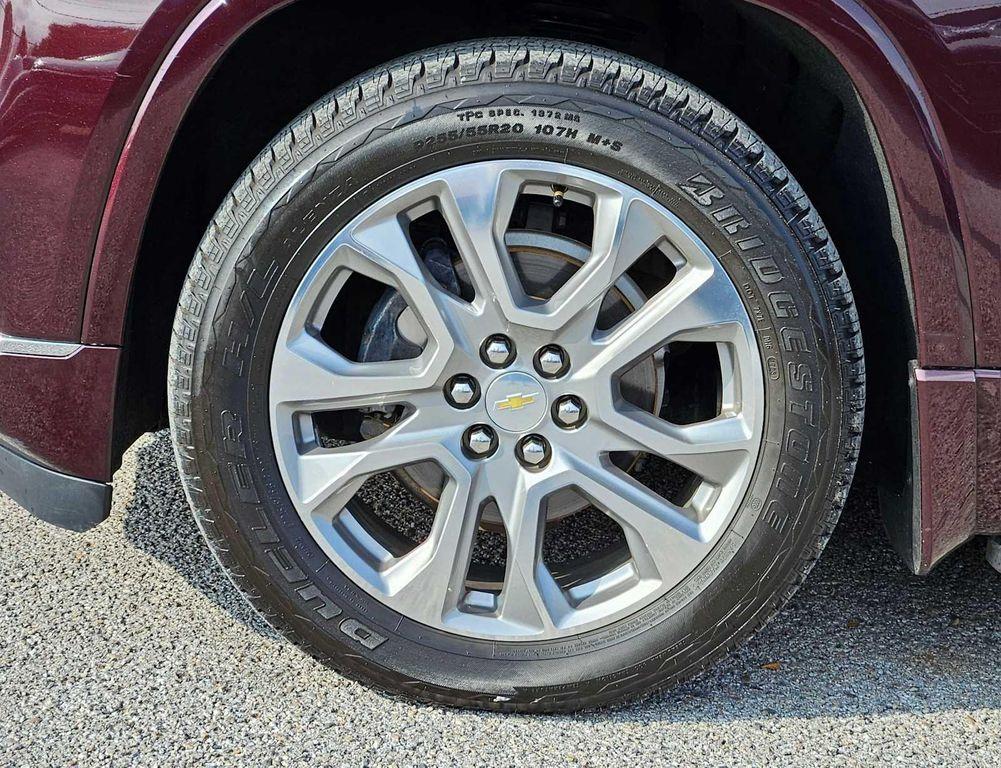 used 2019 Chevrolet Traverse car, priced at $17,642
