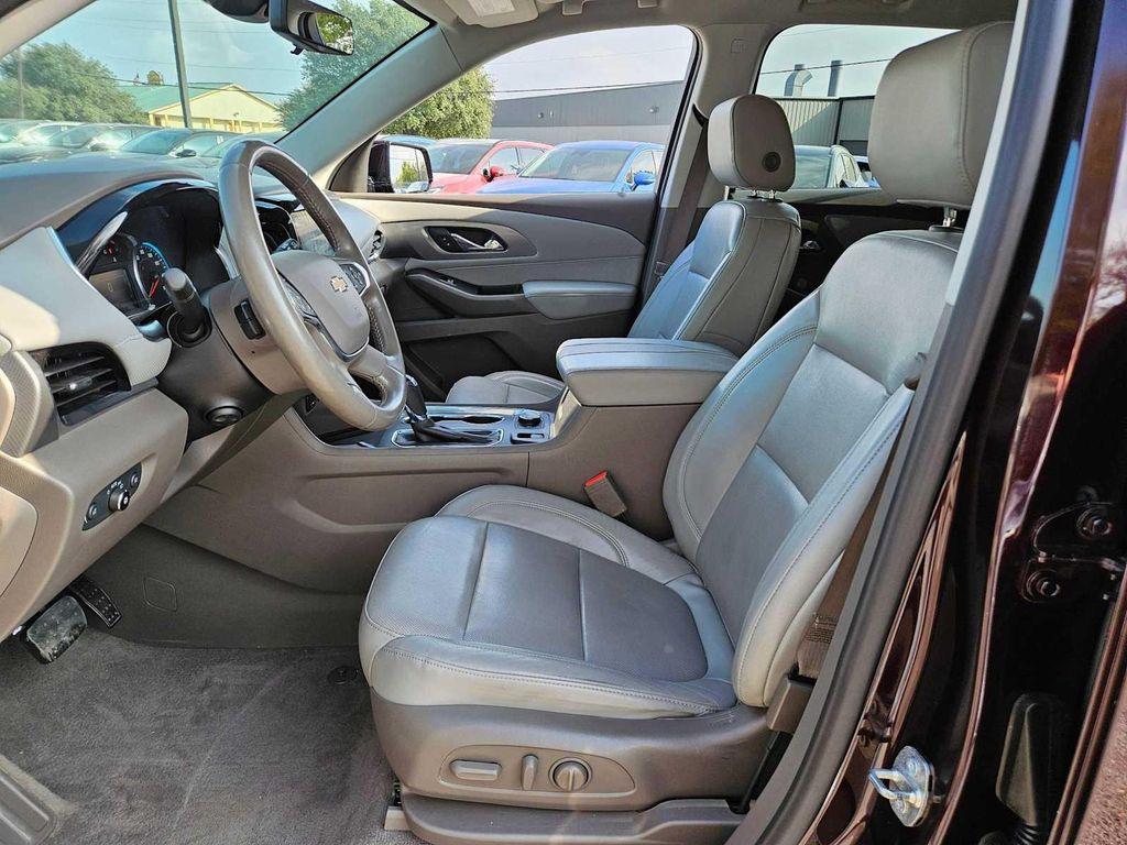 used 2019 Chevrolet Traverse car, priced at $17,642