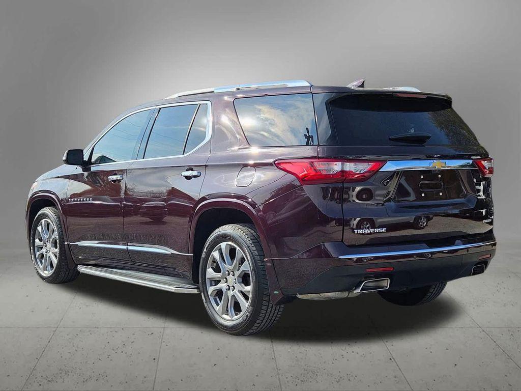 used 2019 Chevrolet Traverse car, priced at $17,642