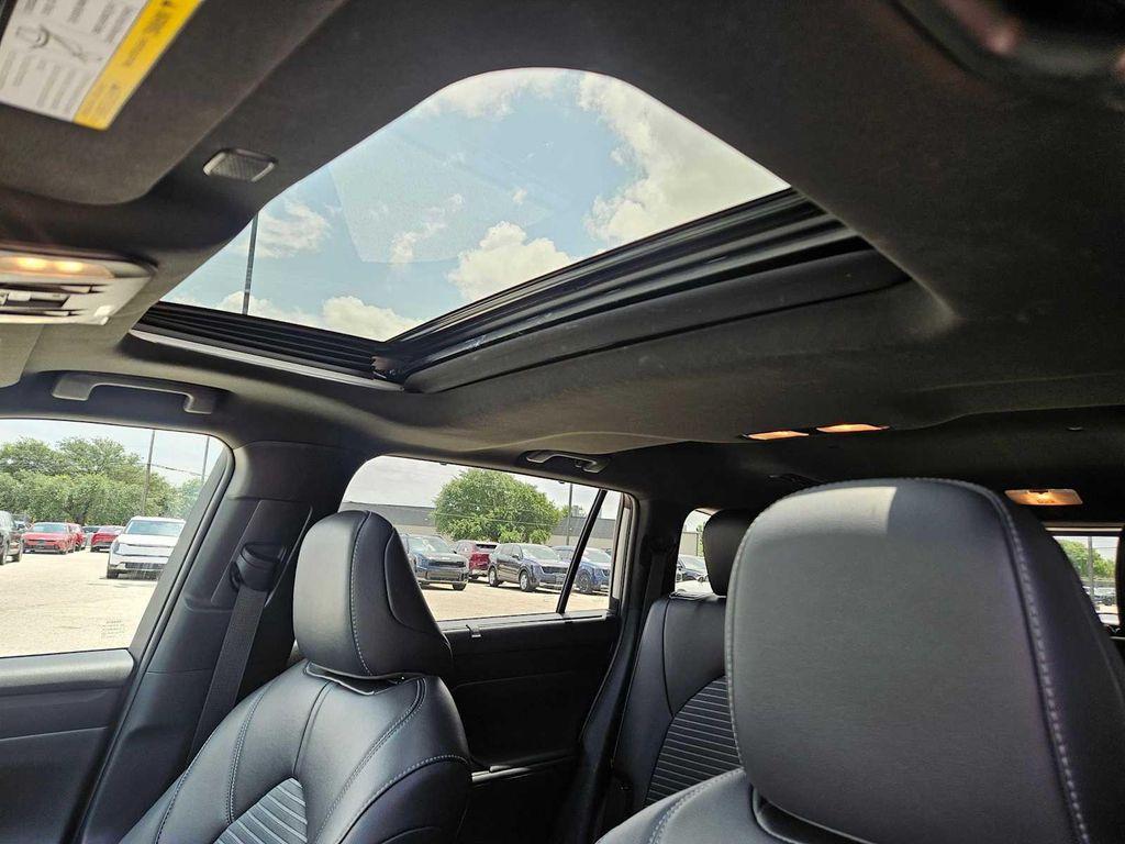 used 2024 Toyota Highlander car, priced at $38,992