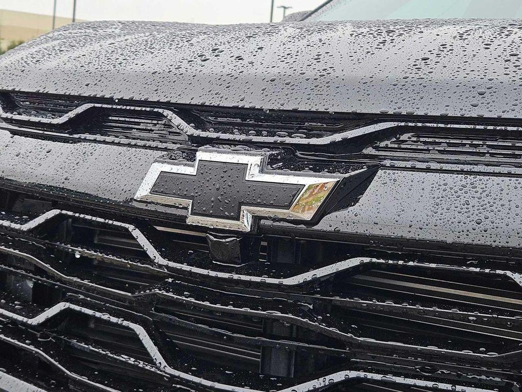 used 2026 Chevrolet Equinox car, priced at $30,283