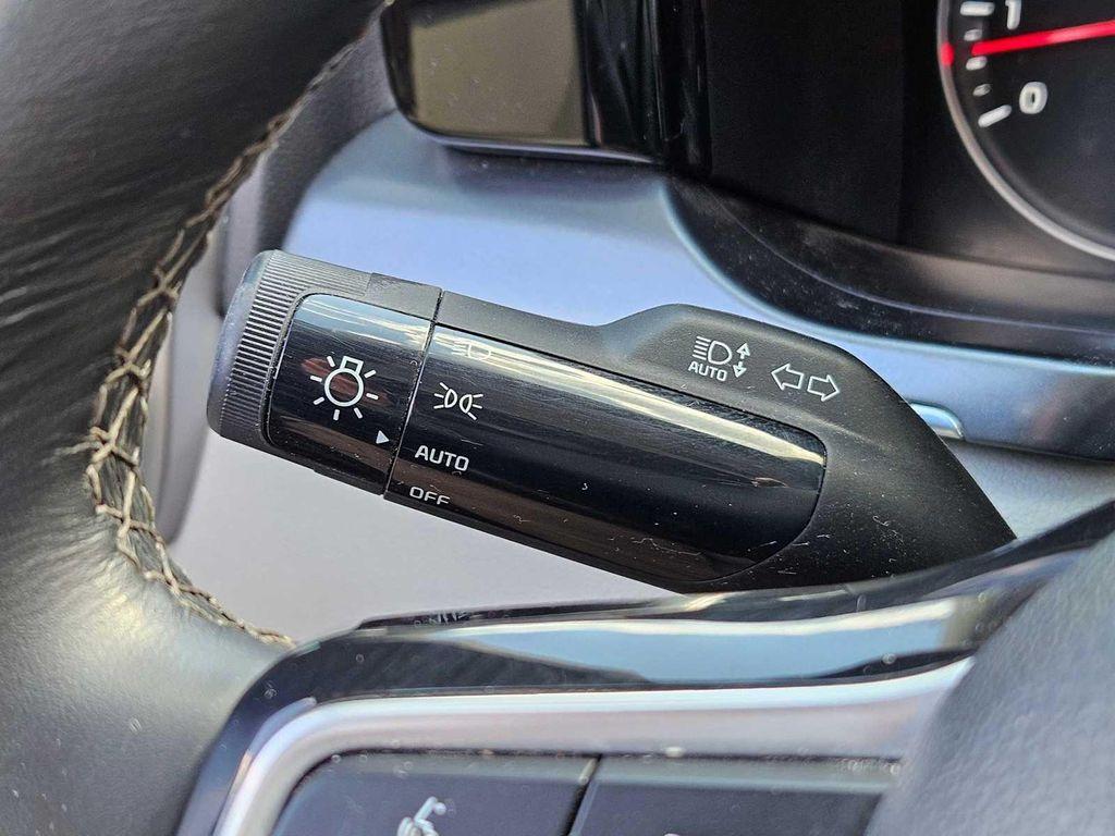 used 2023 Kia Sorento car, priced at $25,206