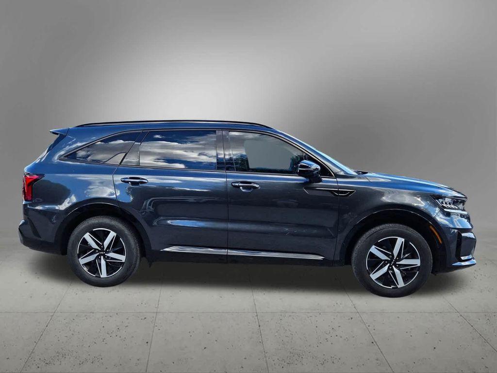 used 2023 Kia Sorento car, priced at $25,206