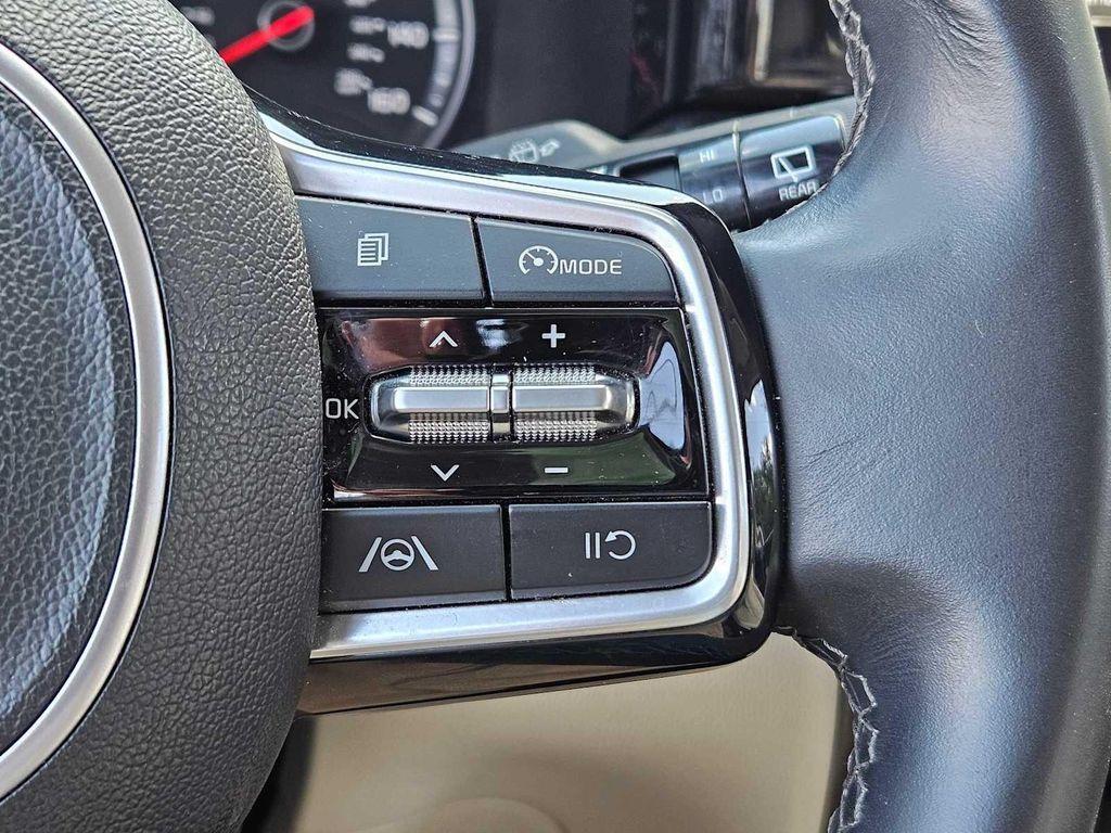 used 2023 Kia Sorento car, priced at $25,206