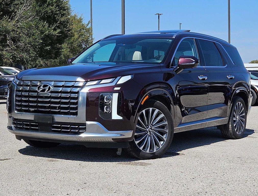 used 2024 Hyundai Palisade car, priced at $40,430