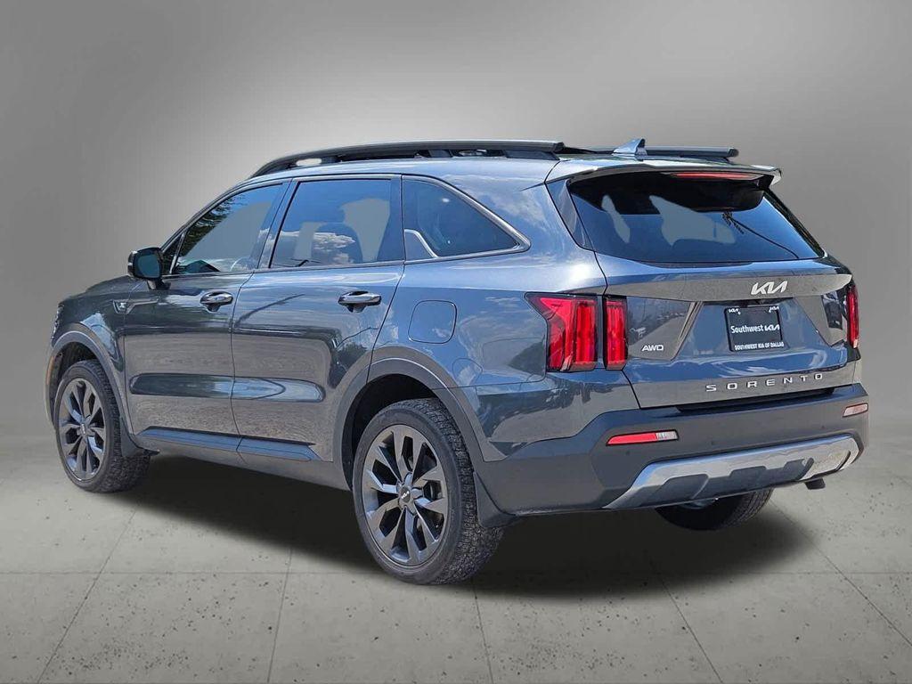 used 2022 Kia Sorento car, priced at $22,648