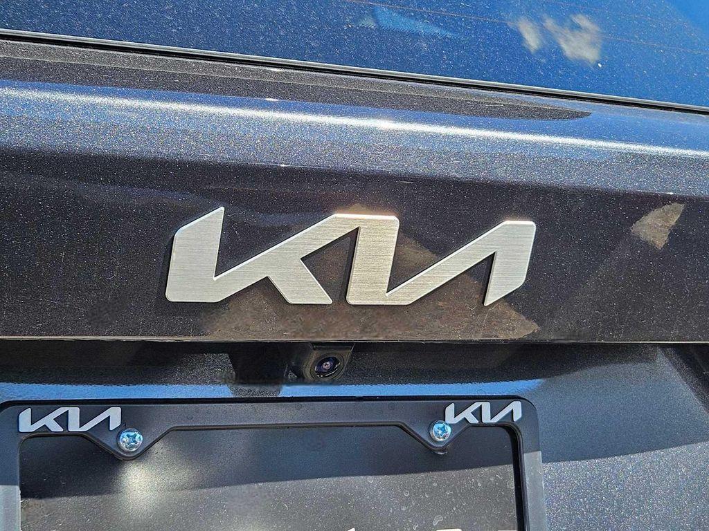 used 2022 Kia Sorento car, priced at $22,648