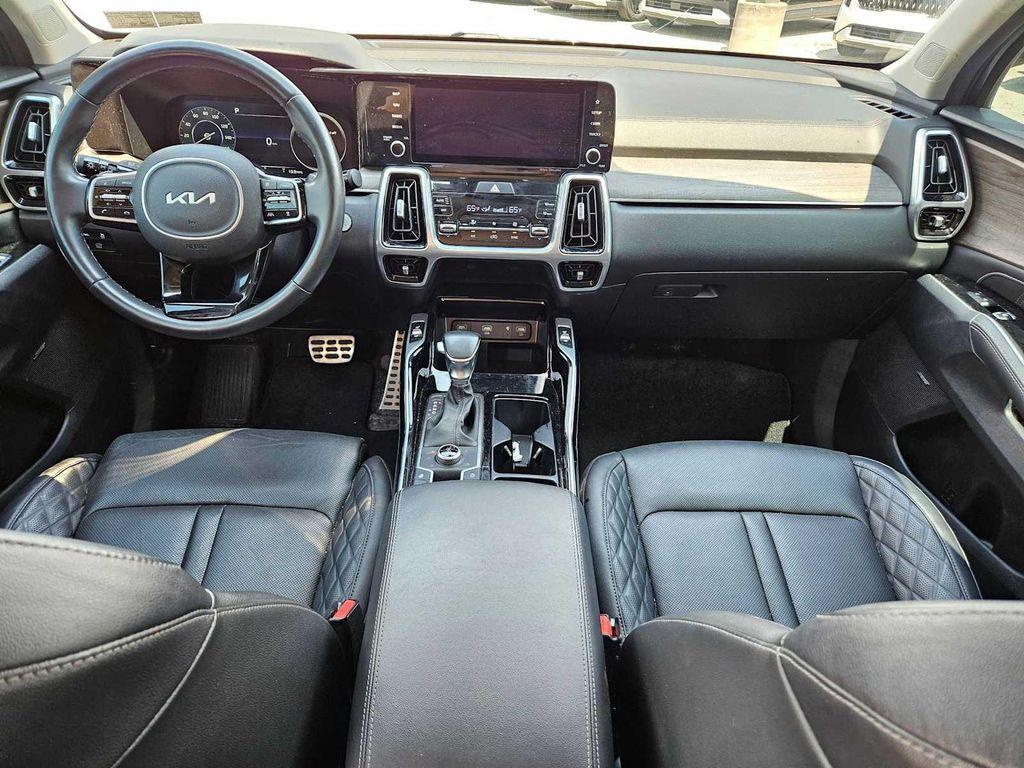 used 2022 Kia Sorento car, priced at $22,648