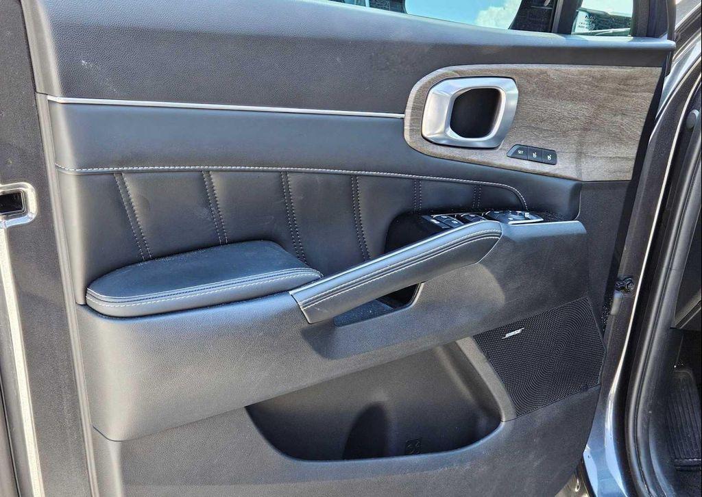 used 2022 Kia Sorento car, priced at $22,648