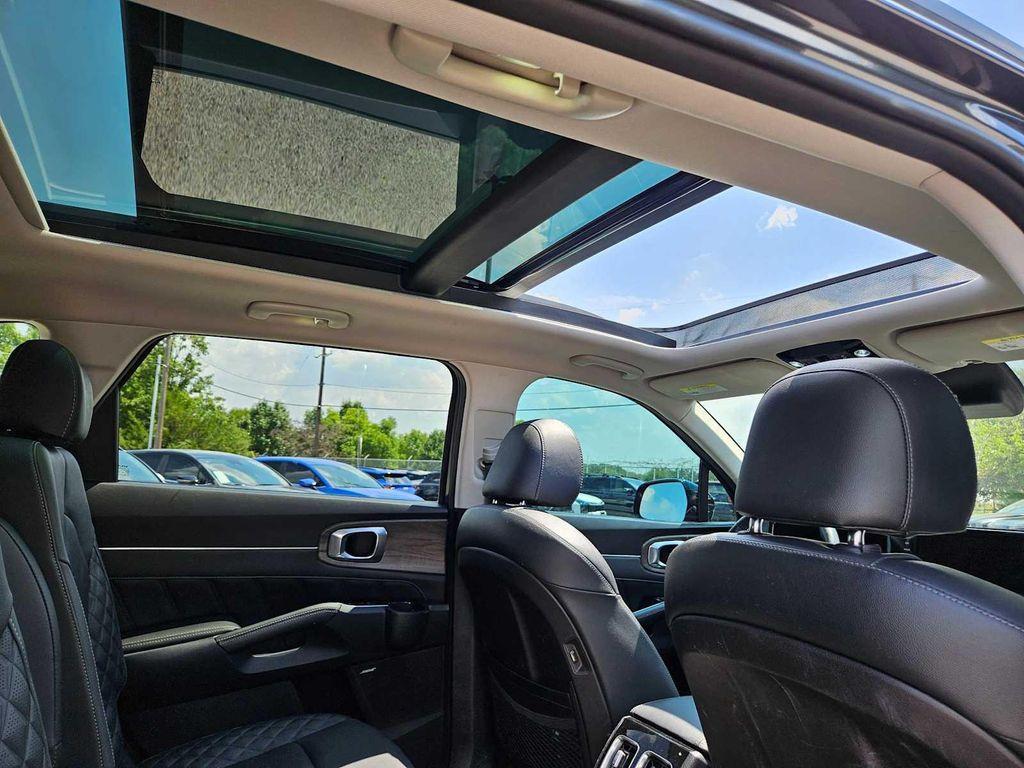 used 2022 Kia Sorento car, priced at $22,648