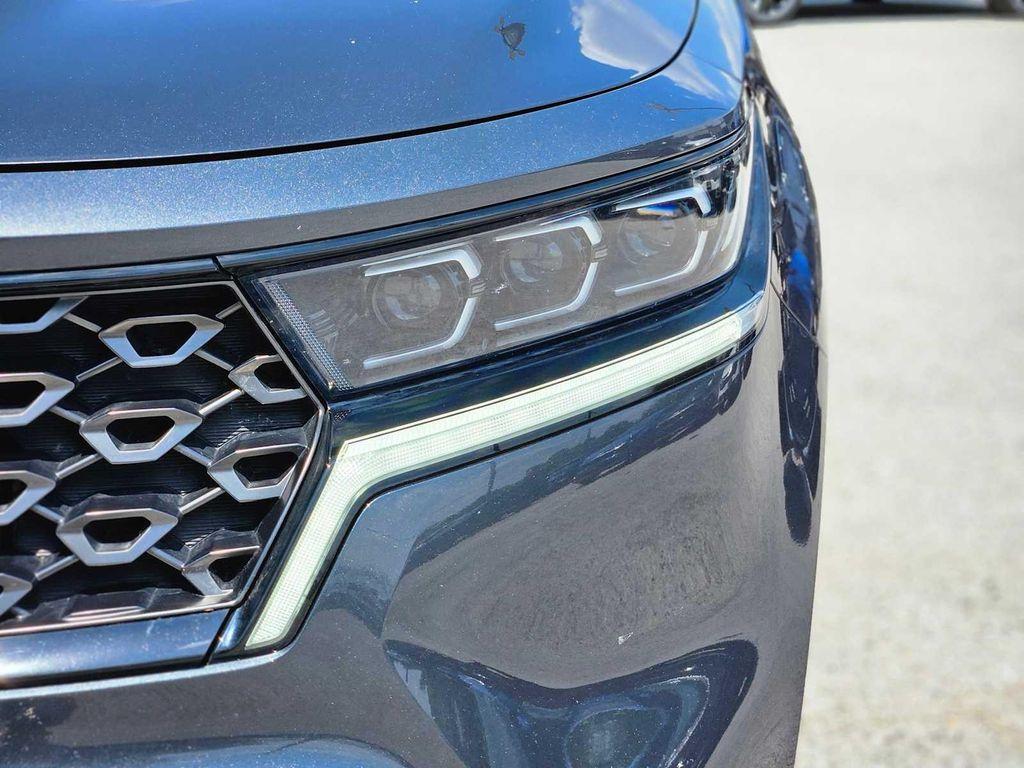 used 2022 Kia Sorento car, priced at $22,648