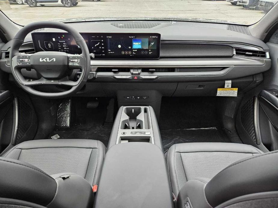 new 2024 Kia EV9 car, priced at $48,723