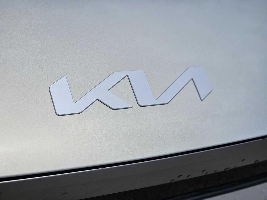 new 2024 Kia EV9 car, priced at $67,908