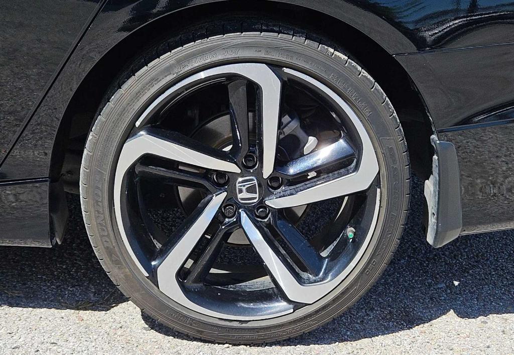 used 2022 Honda Accord Hybrid car, priced at $25,454