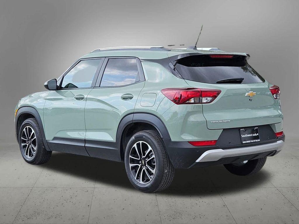 used 2025 Chevrolet TrailBlazer car, priced at $21,833