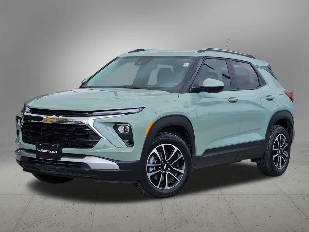 used 2025 Chevrolet TrailBlazer car, priced at $21,833