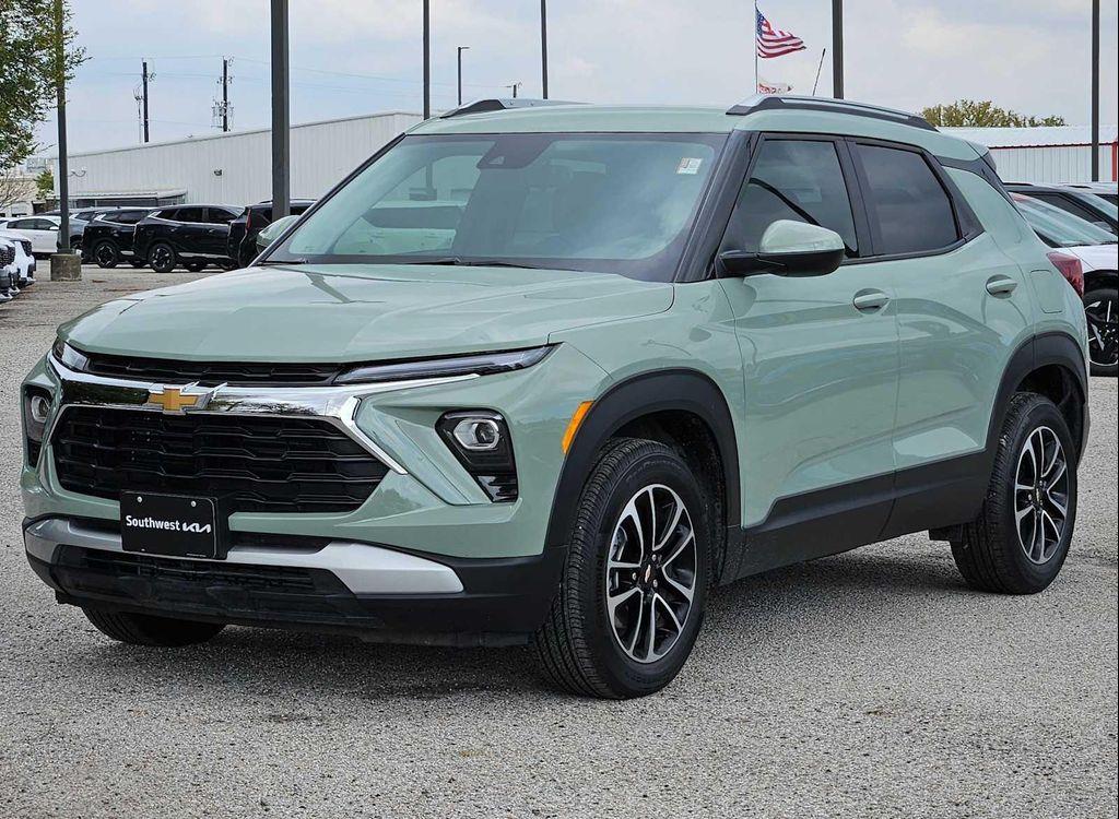 used 2025 Chevrolet TrailBlazer car, priced at $21,833