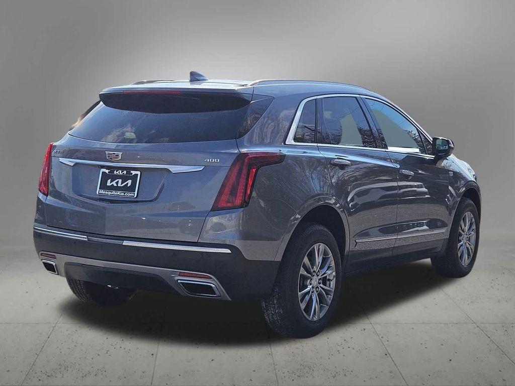 used 2021 Cadillac XT5 car, priced at $20,353