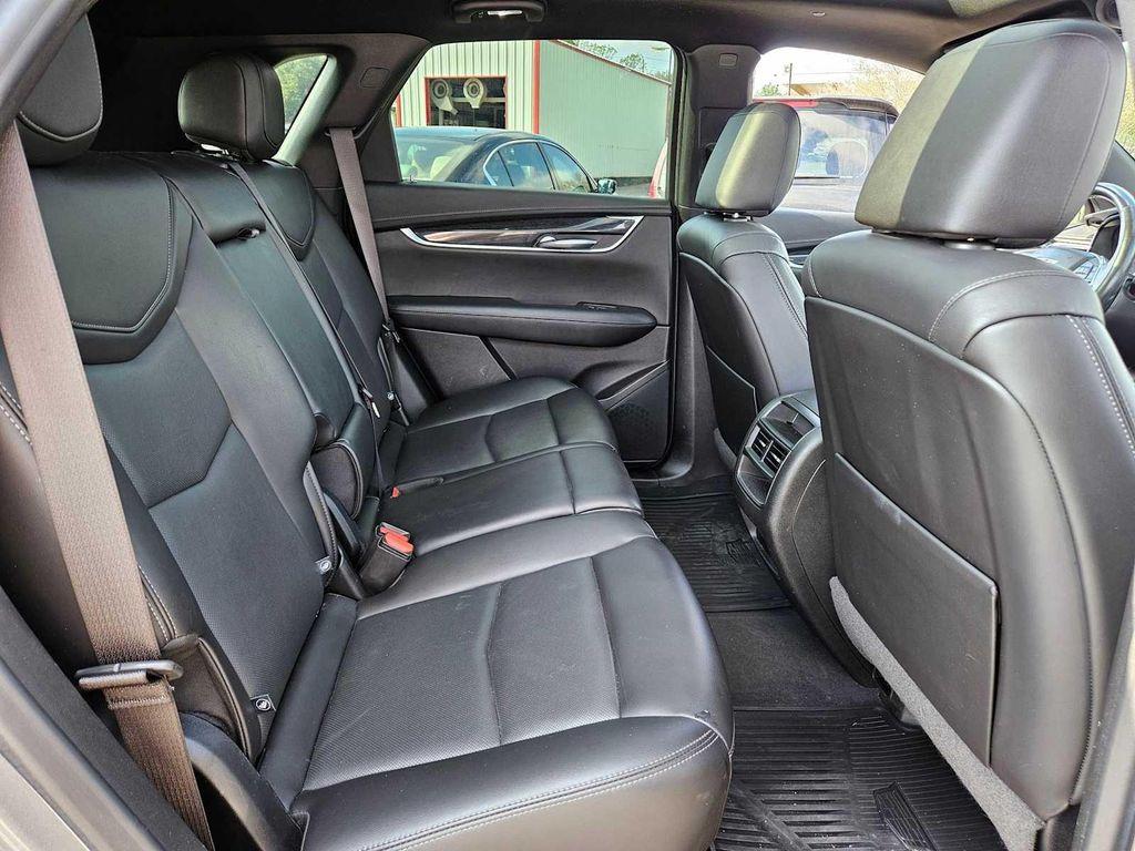 used 2021 Cadillac XT5 car, priced at $20,353