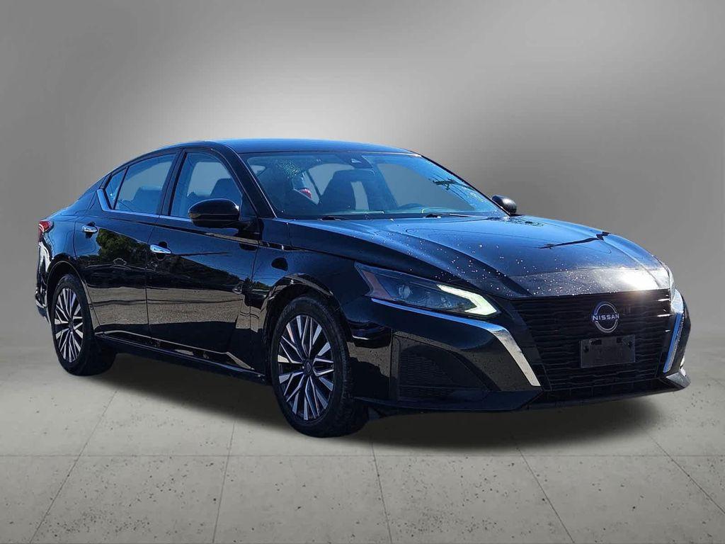 used 2023 Nissan Altima car, priced at $19,489