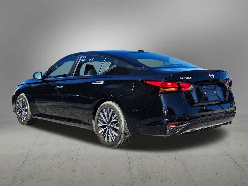 used 2023 Nissan Altima car, priced at $19,489
