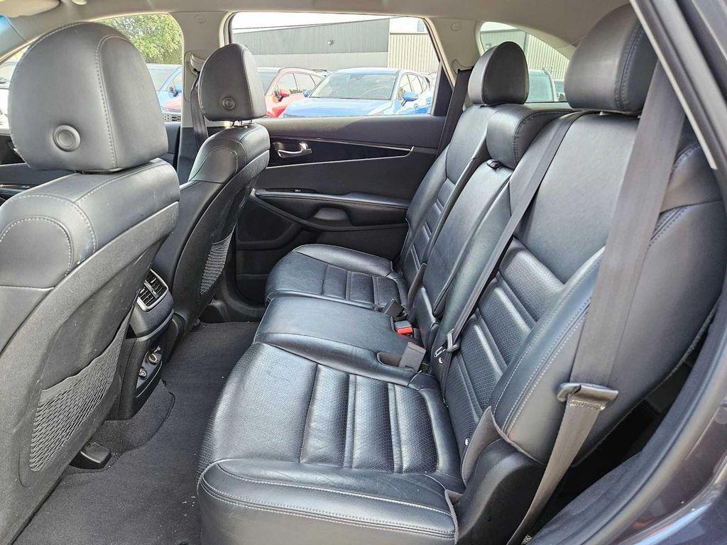 used 2019 Kia Sorento car, priced at $14,391