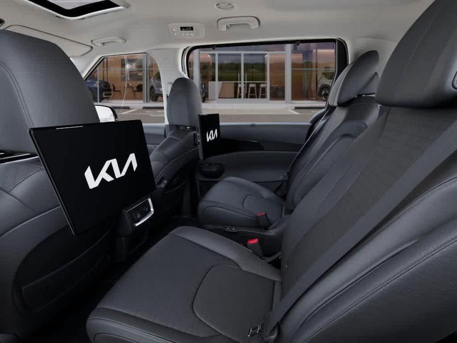 new 2025 Kia Carnival car, priced at $53,901