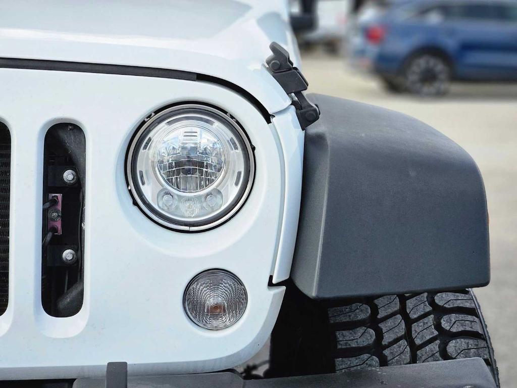 used 2018 Jeep Wrangler JK Unlimited car, priced at $20,442