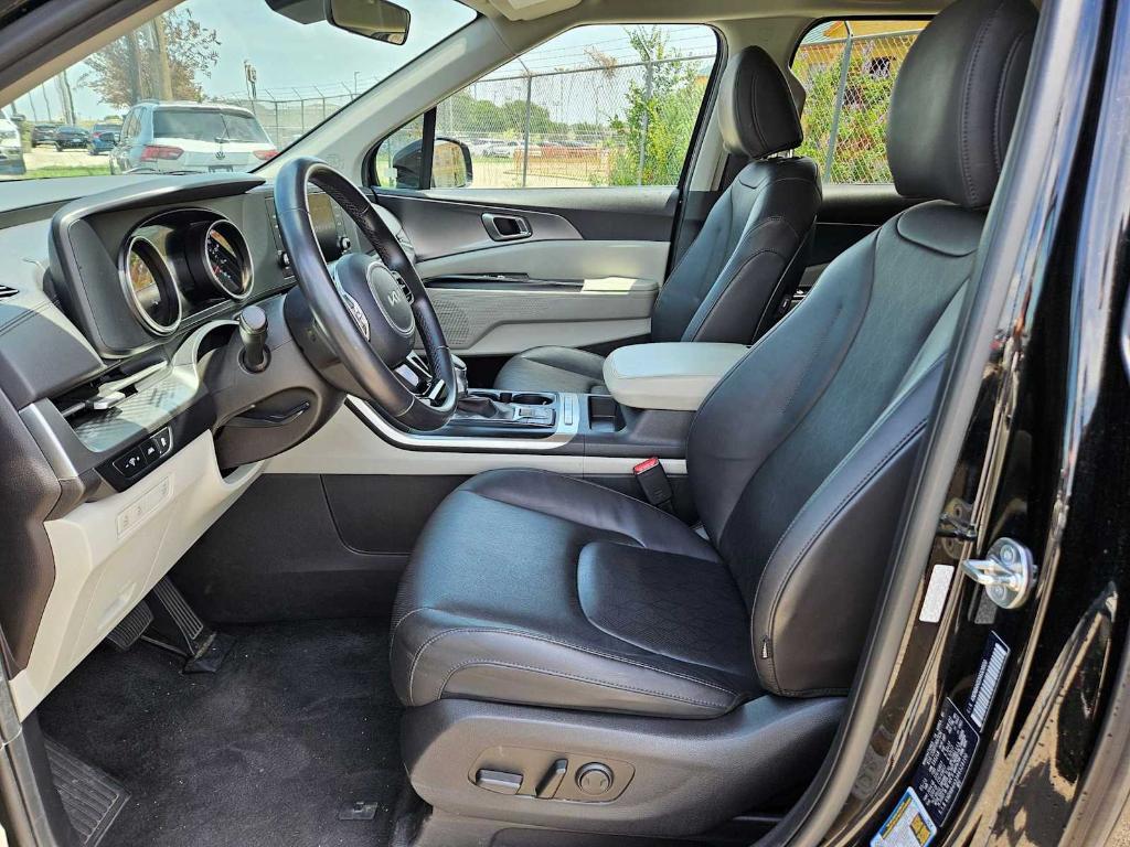 used 2024 Kia Carnival car, priced at $32,388