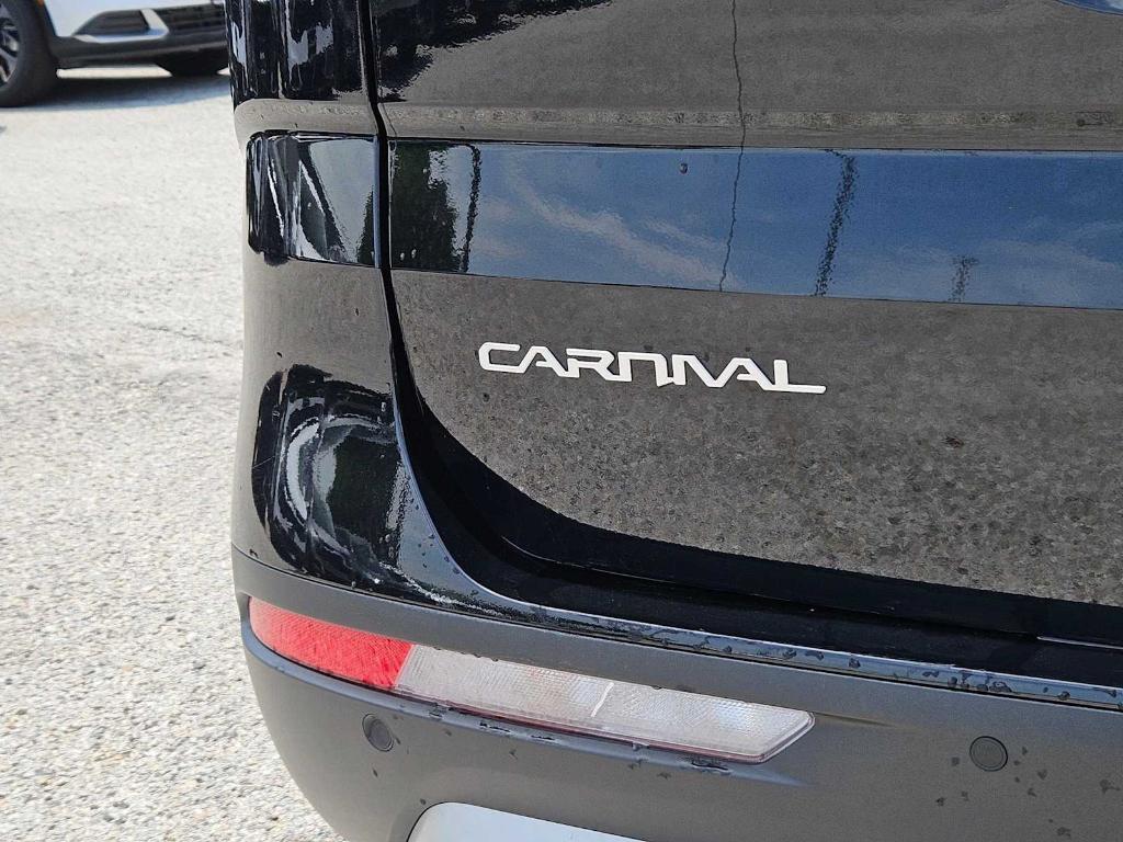 used 2024 Kia Carnival car, priced at $32,388