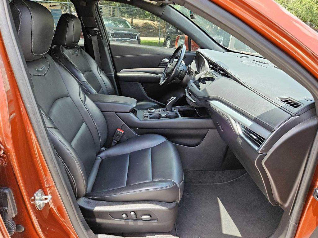 used 2021 Cadillac XT4 car, priced at $18,600