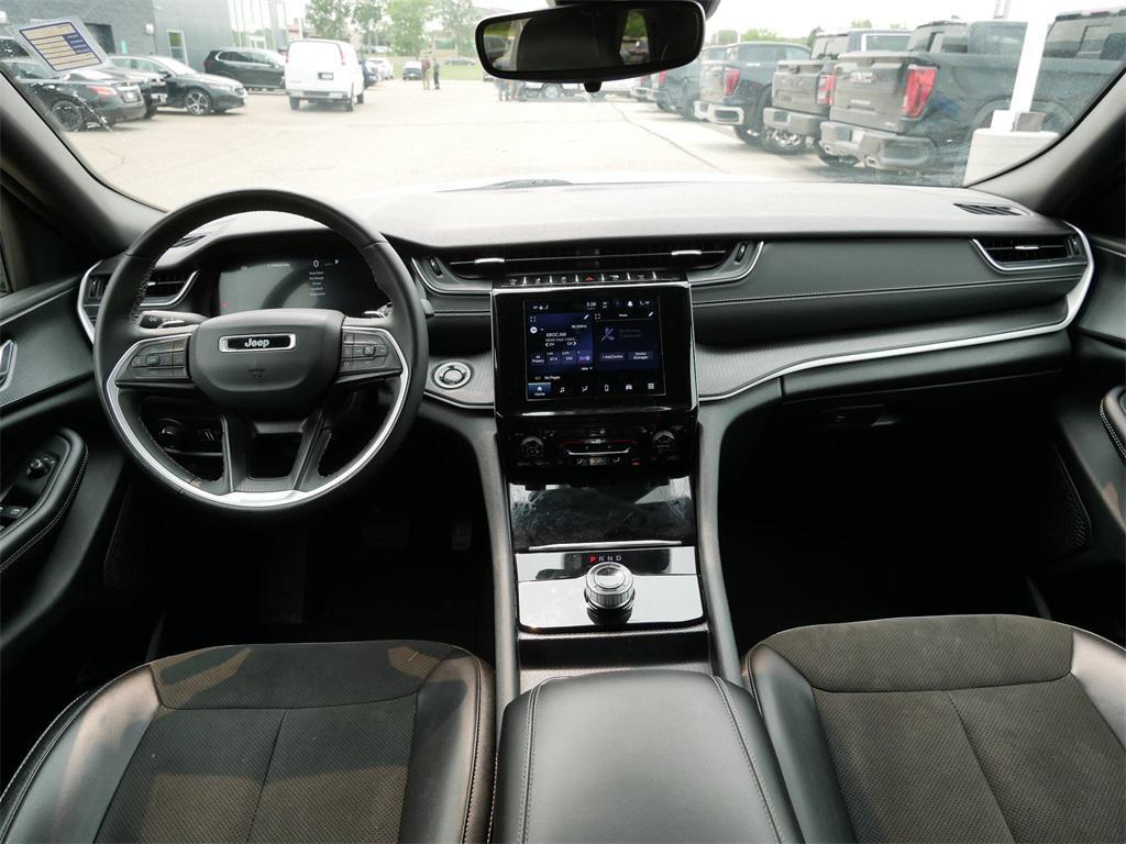 used 2024 Jeep Grand Cherokee car, priced at $30,900