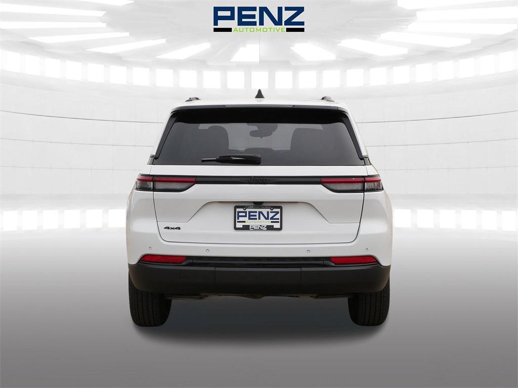 used 2024 Jeep Grand Cherokee car, priced at $30,900