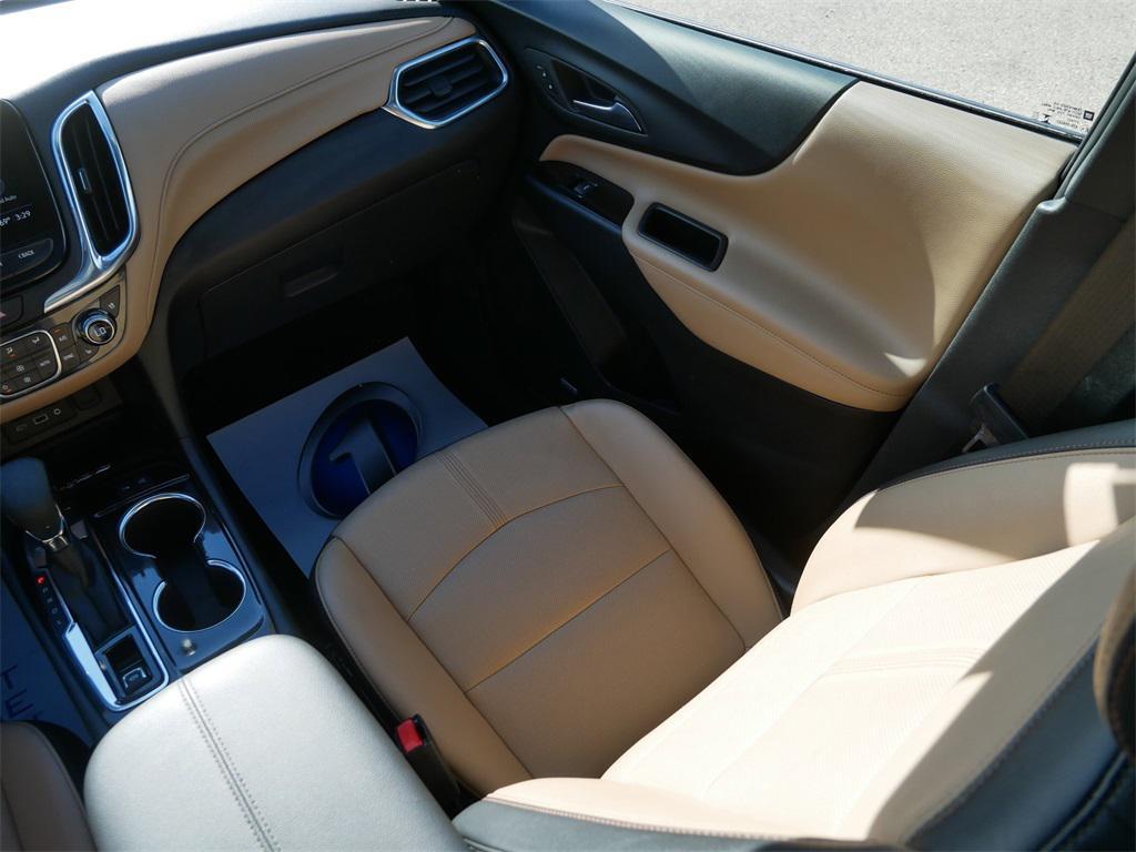 used 2024 Chevrolet Equinox car, priced at $27,900