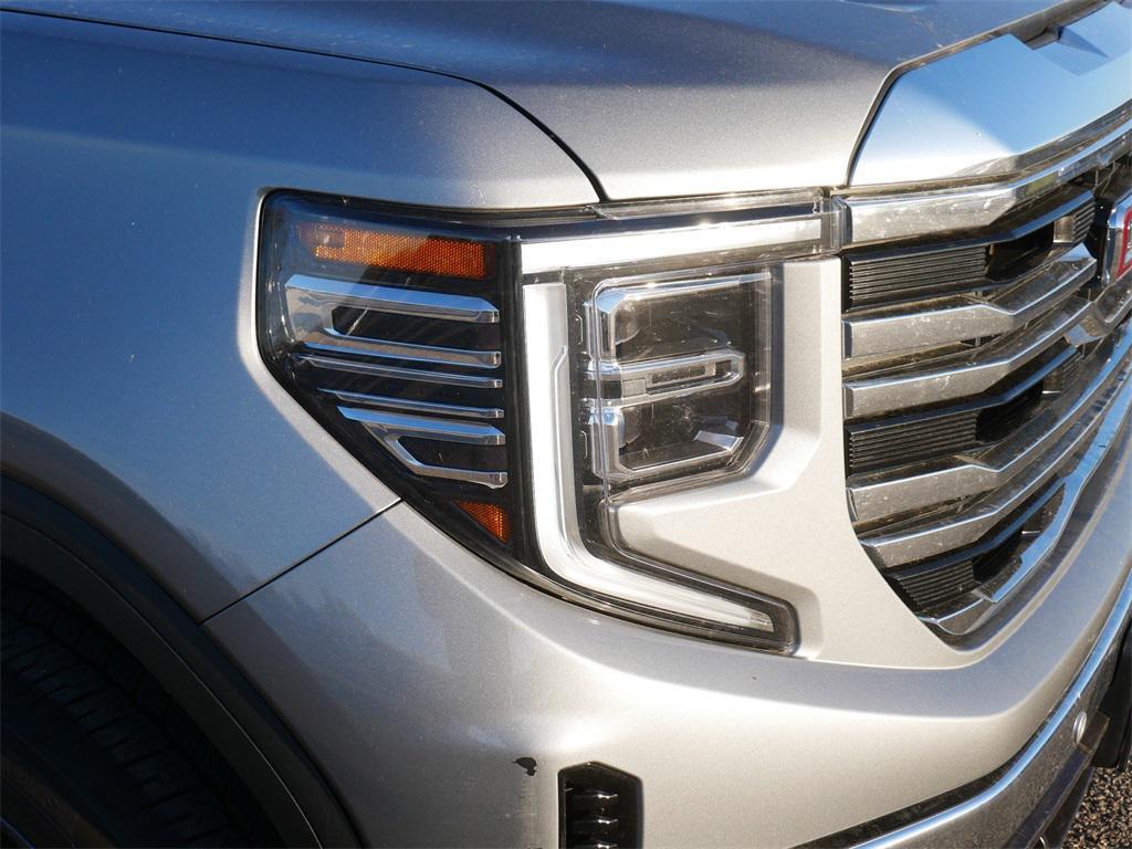 used 2023 GMC Sierra 1500 car, priced at $40,000