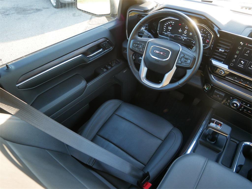 used 2023 GMC Sierra 1500 car, priced at $40,000