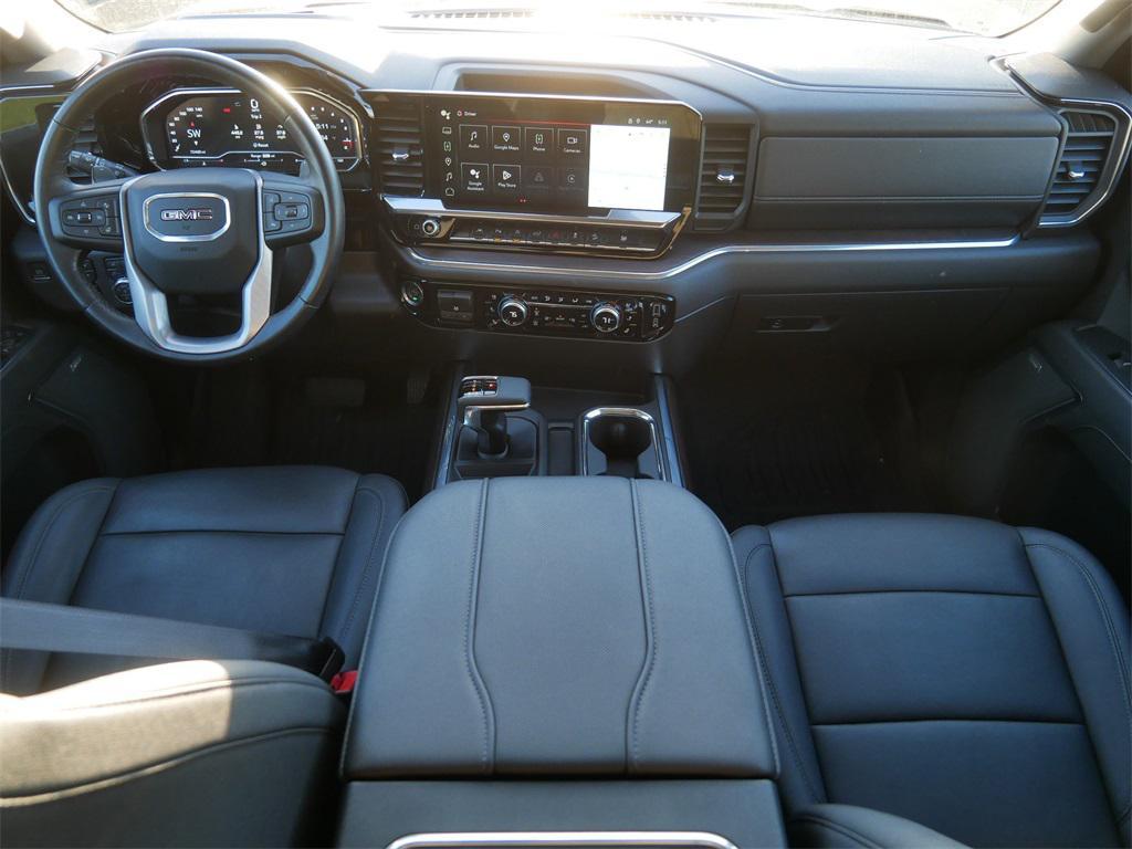 used 2023 GMC Sierra 1500 car, priced at $40,000