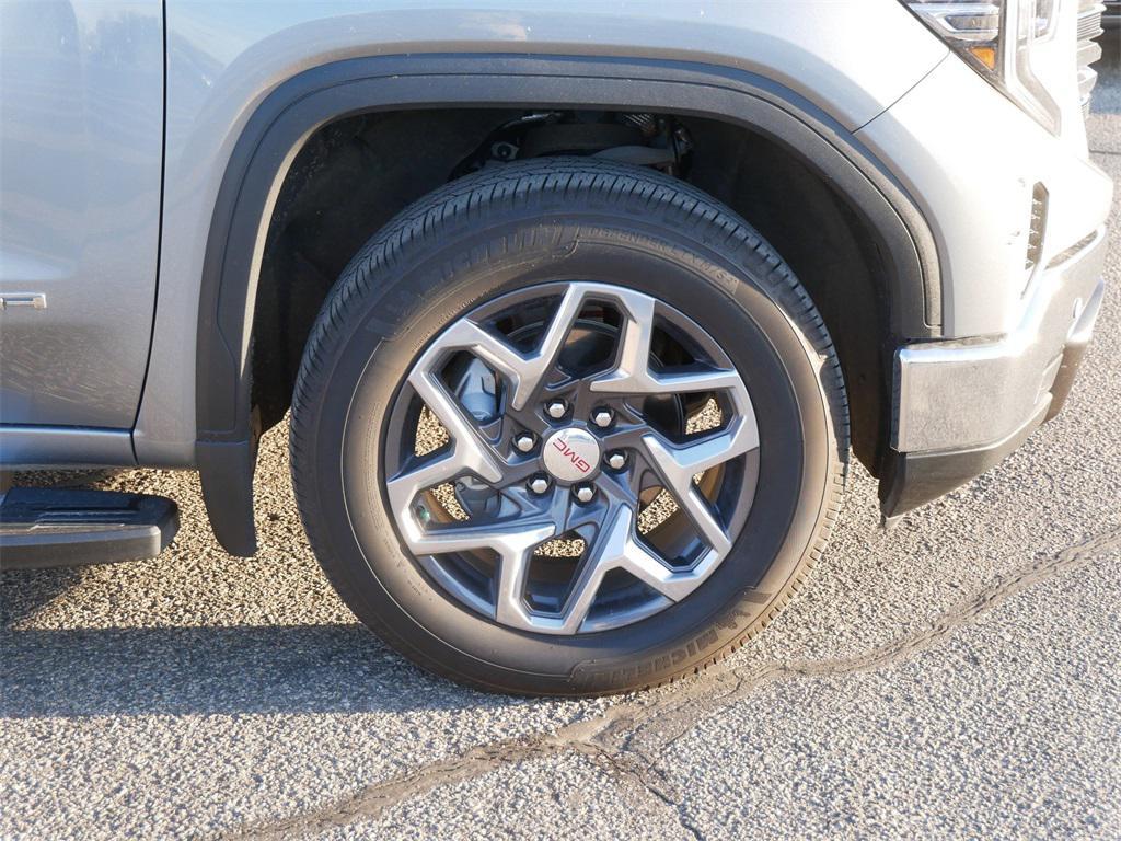 used 2023 GMC Sierra 1500 car, priced at $40,000