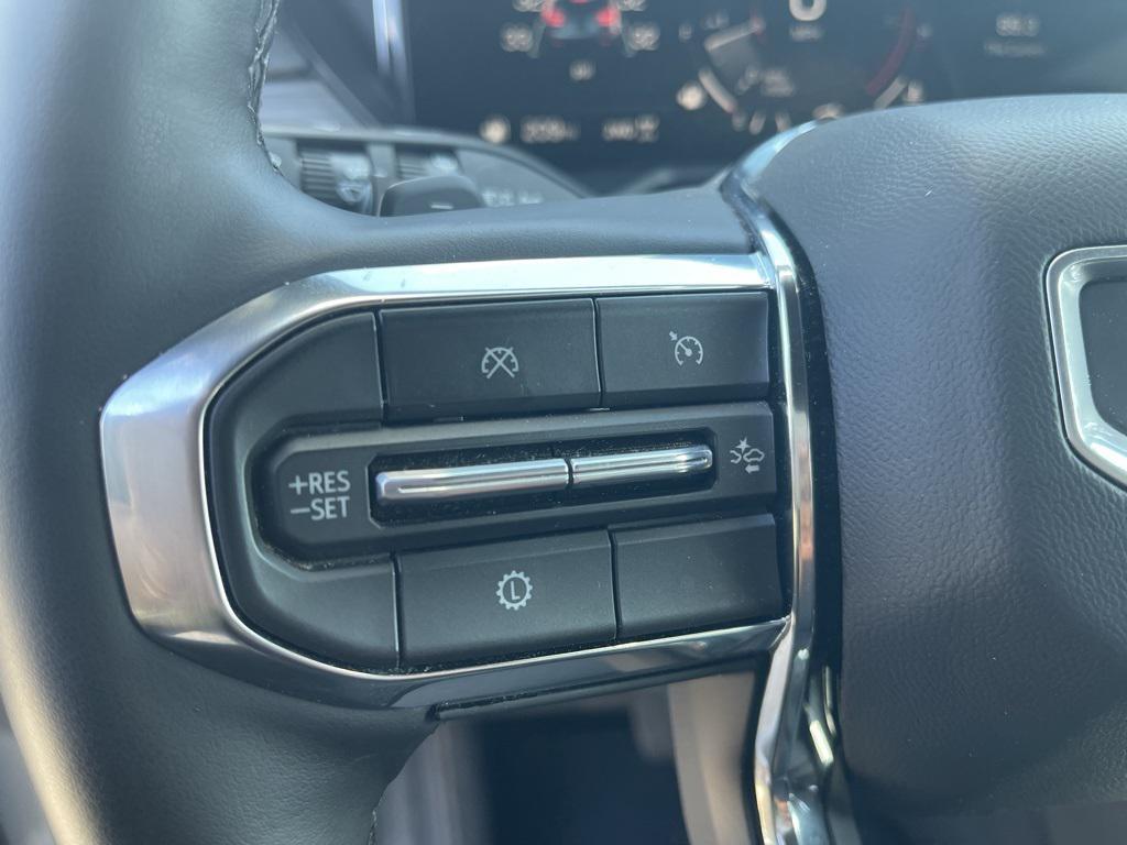used 2025 GMC Acadia car, priced at $39,200