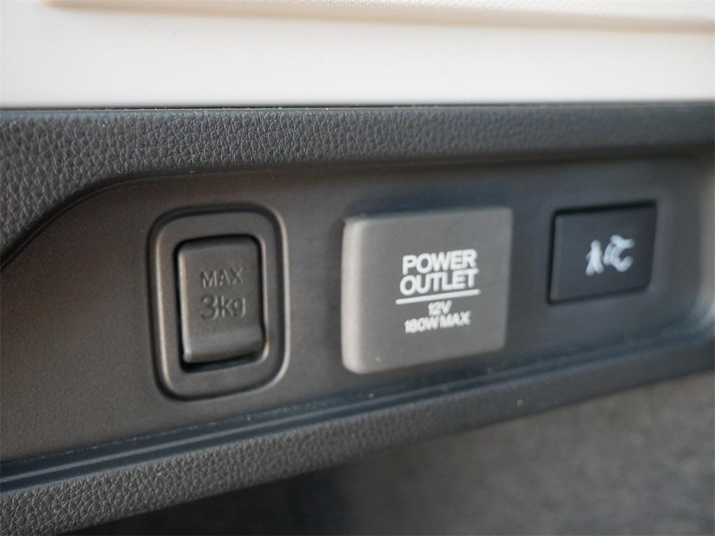 used 2023 Acura MDX car, priced at $44,300
