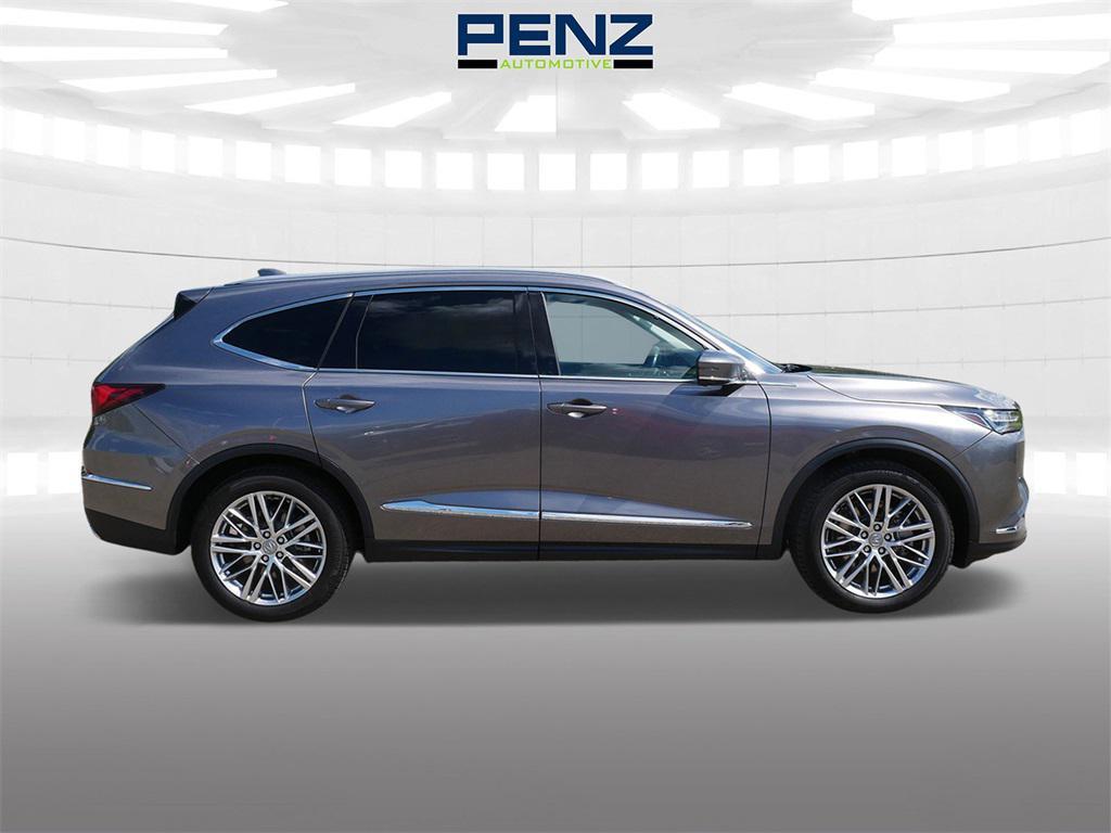 used 2023 Acura MDX car, priced at $44,300