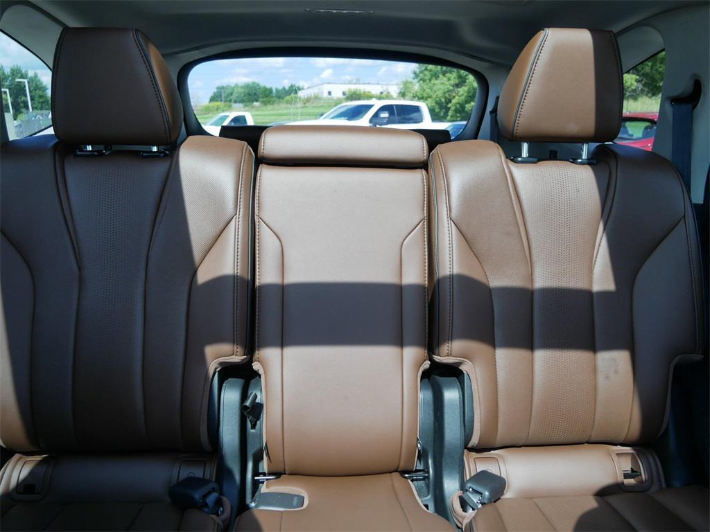 used 2023 Acura MDX car, priced at $44,300